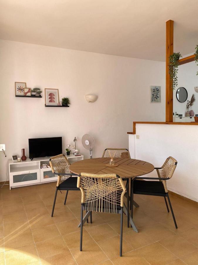 Coves Noves Nice Apartment Of 75 M2 10 Minutes Walk From The Beach Of Arenal D'En Castell Es Mercadal Exteriör bild
